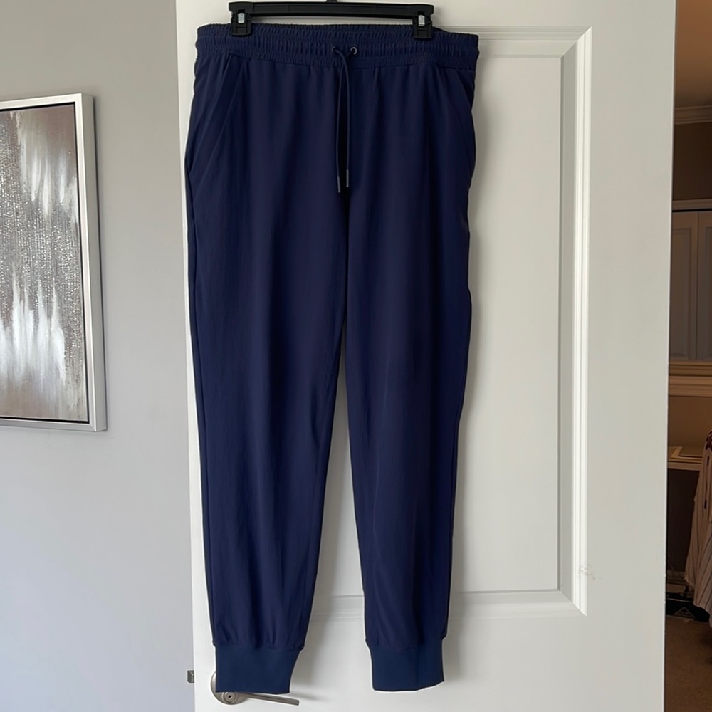 Men’s Navy ALO Yoga Athletic Joggers